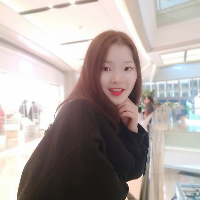 何女士