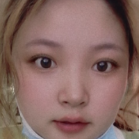 周女士